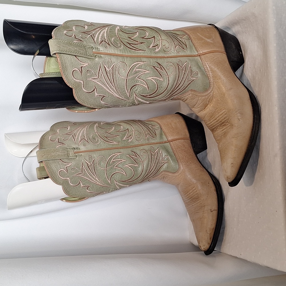 Women's Two-Tone Western Cowboy Boots - Sage Green & Tan - Picture 5 of 13